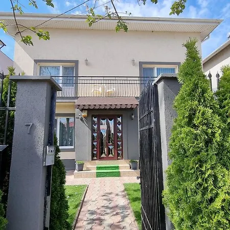 Albertino Homestay