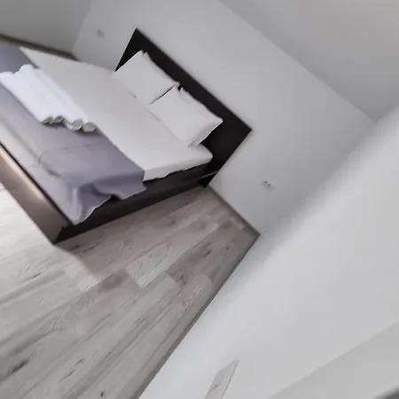 Albertino Rum i privatbostad Eforie Nord