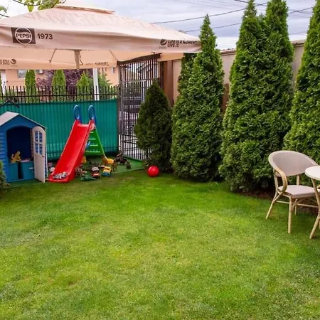 Δωμάτια σε οικογενειακή κατοικία Albertino